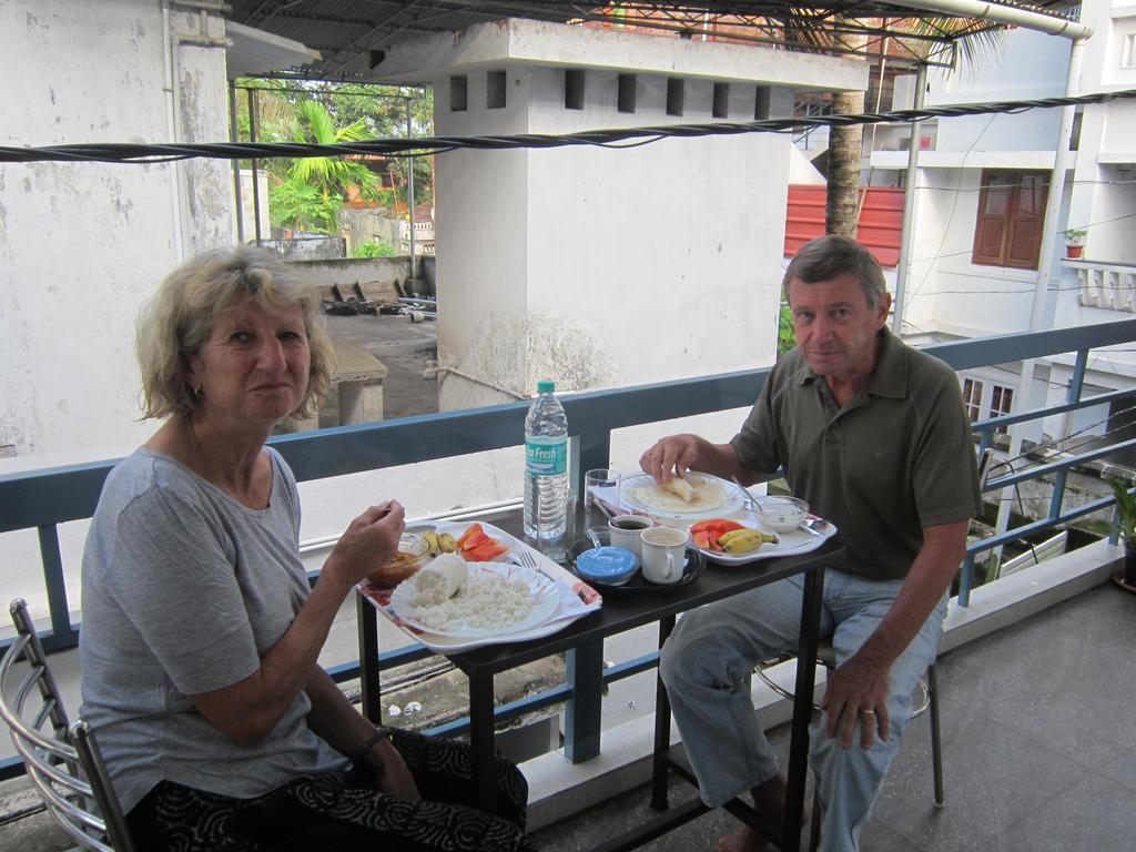 Heather Home Stay Kochi Eksteriør bilde